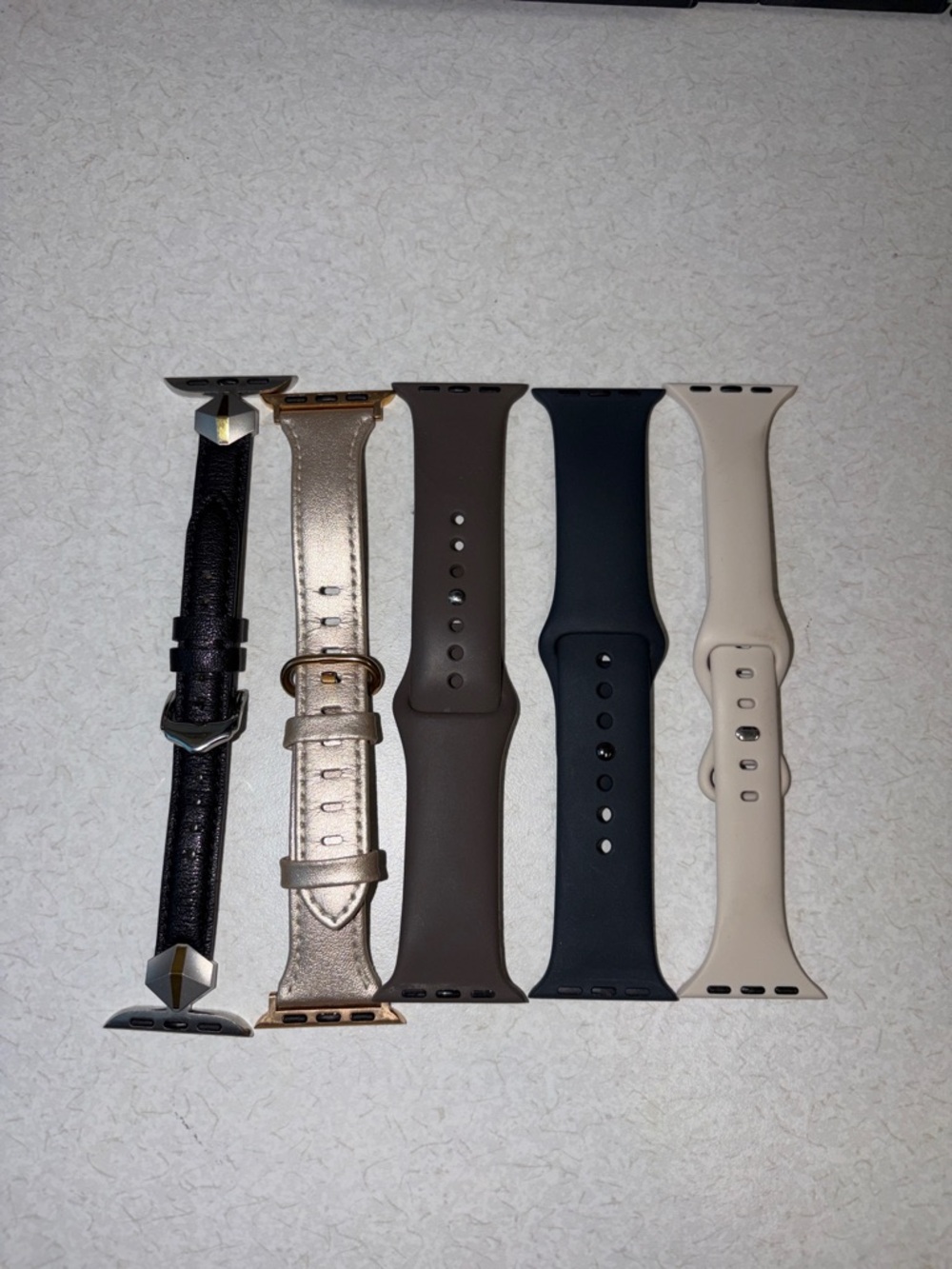 Apple Watch SE 3 Starlight GPS + Cellular 40mm with Starlight Band - Picture 6 of 7